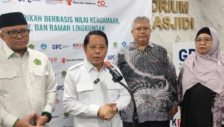 Sekjen Kemenag Kamaruddin Amin menyambut wacana pendidikan gratis Prabowo dari SD hingga perguruan tinggi negeri. (Foto: Istimewa)