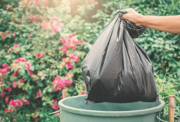 MUI mendorong 800 ribu masjid mengedukasi pengelolaan sampah melalui fatwa lingkungan. Menteri LH dukung kolaborasi atasi krisis sampah nasional. (Foto: iStockphoto/Ilustrasi)