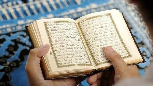 Refleksi tentang kegelisahan modern dan bagaimana Alquran serta pandangan Al-Ghazali mengarahkan hati menemukan ketenangan melalui dzikir. (Int/Ilustrasi)