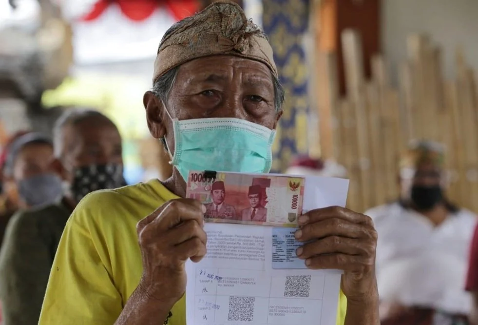 Alquran surah Al-Isra ayat 16 memperingatkan bahaya ketimpangan sosial, kemewahan elite, dan pengabaian terhadap rakyat miskin. (Foto: Int/Ilustrasi)
