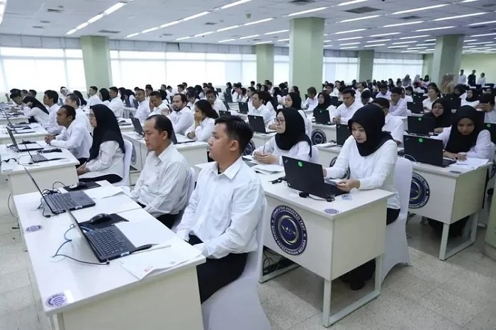 Peserta mengikuti tes Seleksi Kompetensi Dasar (SKD) Calon Pegawai Negeri Sipil (CPNS) 2024. (int)