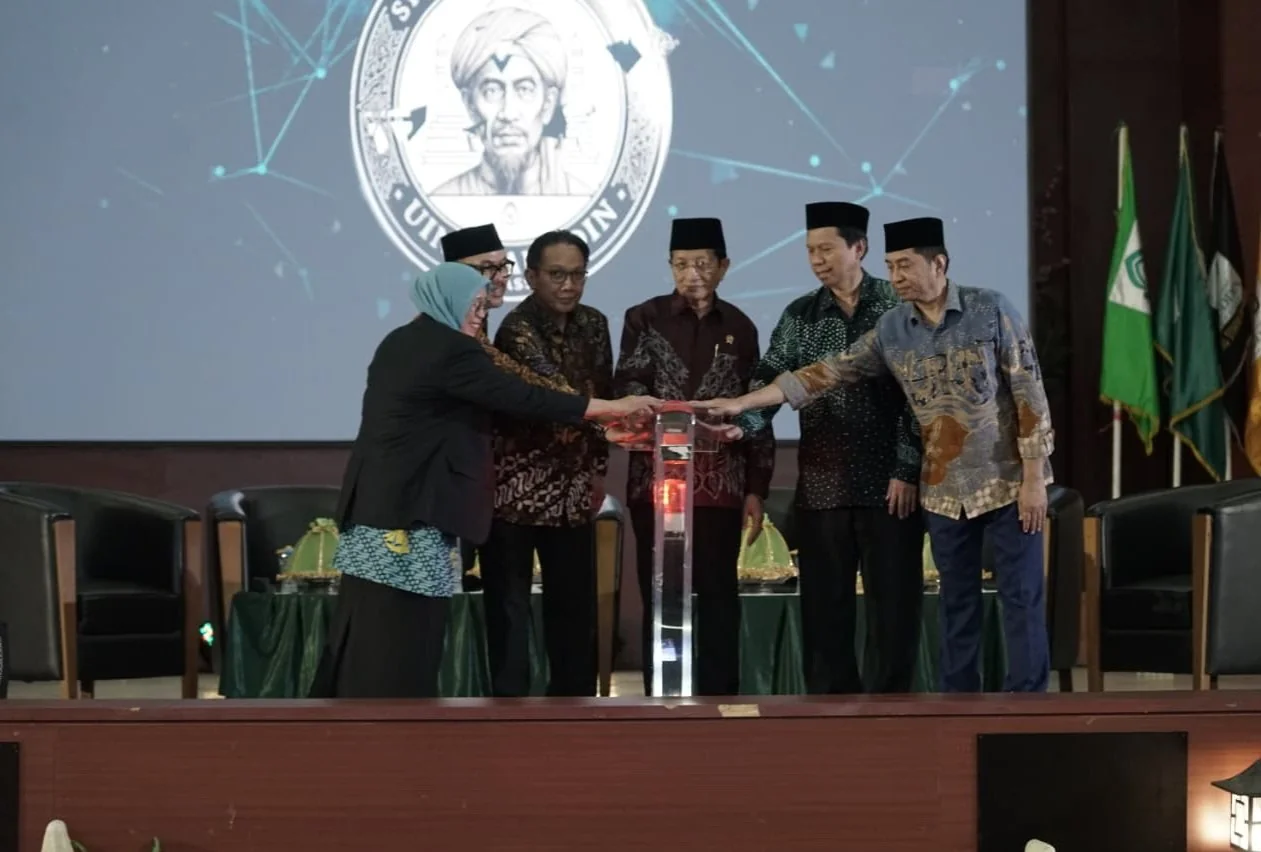 Menteri Agama Nasaruddin Umar meresmikan Syekh Yusuf Corner di UIN Alauddin Makassar sebagai pusat riset, edukasi, dan dokumentasi warisan intelektual Syekh Yusuf Al-Makassari. (Foto: Dok Kemenag)