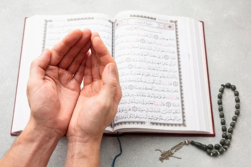 Bacaan Surah Ayat Kursi (int)