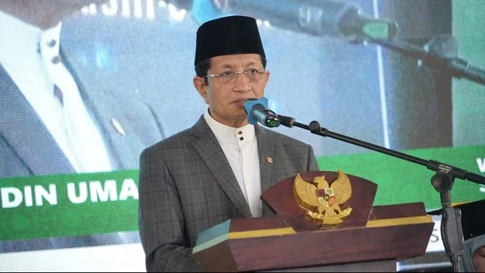 Pesan Menag pada Sarjana PTKI: Pintar dan Arif. (foto : kemenag)