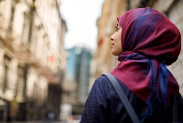 Nabi Muhammad SAW disebut memberi ruang belajar bagi perempuan. Perempuan pada masa Nabi bahkan meminta waktu khusus untuk belajar. (Foto: iStockphoto/Ilustrasi)