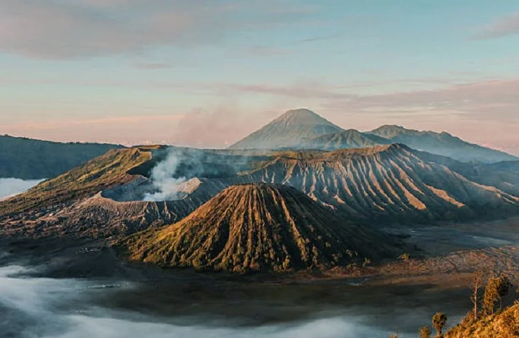 11 ayat Al-Qur’an menjelaskan tentang gunung, termasuk gambaran gunung saat berbagai peristiwa besar dan hari kiamat. (Foto: iStockphoto)