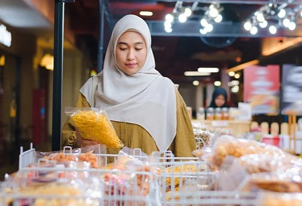 Kemenhaj RI menyebut penyelenggaraan haji 2026 tak hanya fokus pada ibadah, tetapi juga penguatan ekonomi nasional melalui pemberdayaan UMKM. (Foto: iStockphoto/Ilustrasi)