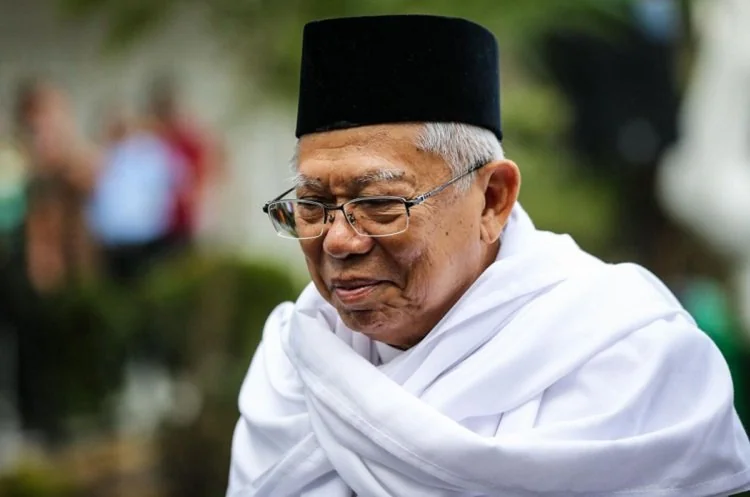 Ma’ruf Amin mengajak masyarakat melakukan hijrah finansial ke perbankan syariah sebagai solusi ekonomi yang adil, inklusif, dan berkelanjutan. (Foto: Kompas.com)