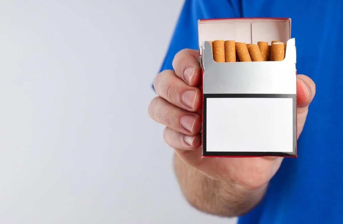 Muhammadiyah meminta kawasan tanpa rokok diperketat melalui pengawasan, sanksi, dan keteladanan pimpinan di kampus, rumah sakit, serta perkantoran. (FOTO: Freepik/ILUSTRASI)