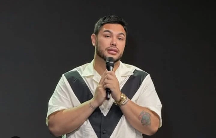 Ivan Gunawan mengungkap titik balik spiritual usai umrah. Ia mengaku semakin yakin kepada Allah setelah doa membeli tanah 350 meter dikabulkan dalam sepekan. (Foto: Instagram)