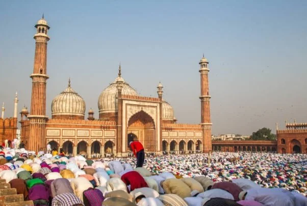 KBRI Riyadh meniadakan salat Idulfitri berjamaah 2026 karena situasi Timur Tengah, WNI diimbau shalat di masjid terdekat.
