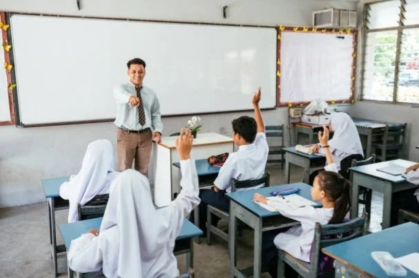Kemenag memperkuat komitmen menciptakan madrasah bebas bullying melalui MATAMUDA 2026 dan Kurikulum Berbasis Cinta demi sekolah yang aman dan ramah anak. (Foto: iStockphoto/Ilustrasi)