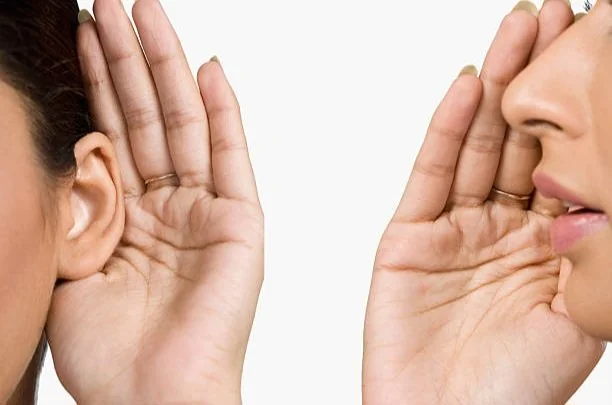 Islam melarang suami atau istri menyebarkan aib dan rahasia pasangannya tanpa alasan yang dibenarkan. (FOTO: iStockphoto/ILUSTRASI)