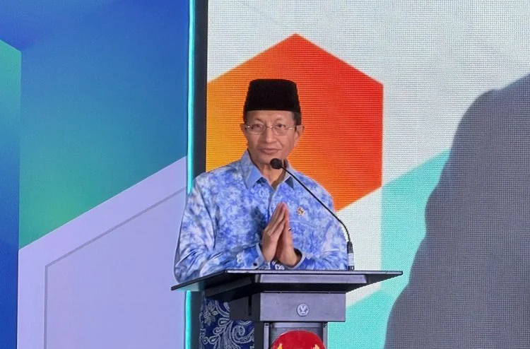 Menteri Agama Nasaruddin Umar menyoroti sinkronisasi data madrasah dan pesantren, legalitas ijazah santri, serta klasifikasi berbasis mutu pendidikan. (FOTO: KOMPAS.com)