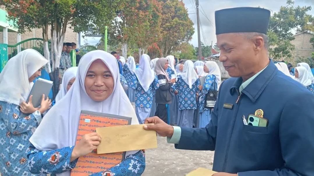 Siswa MAN Humbahas, Fajirah Hasana, diterima di UI, (Ist)