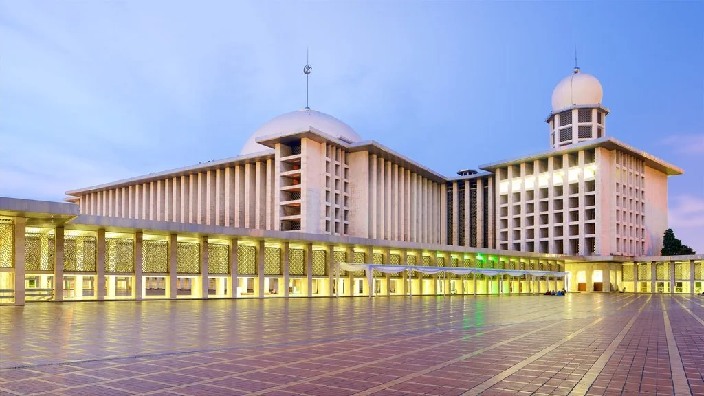 Masjid Istiqlal akan menjadi tuan rumah MTQ Internasional 2026 yang diikuti peserta dari tujuh negara dan 26 provinsi di Indonesia. (Foto: Int/Ilustrasi)
