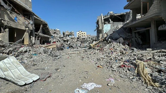 Baznas membangun tiga masjid darurat di Gaza untuk mendukung ibadah warga terdampak konflik dan krisis kemanusiaan. (Foto: Int)