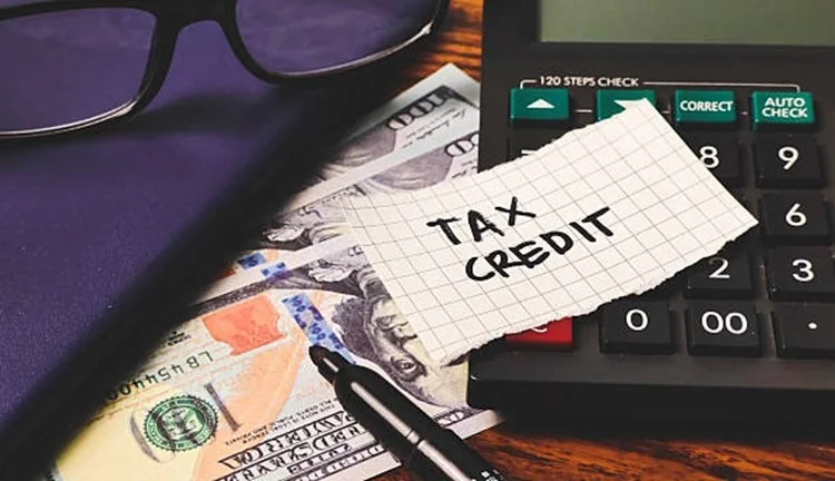 ILUSTRASI - DPR dan Baznas mendorong zakat menjadi pengurang pajak langsung atau tax credit. Skema ini dinilai mampu meningkatkan penghimpunan zakat dan kepatuhan pajak. (Foto: iStockphoto)